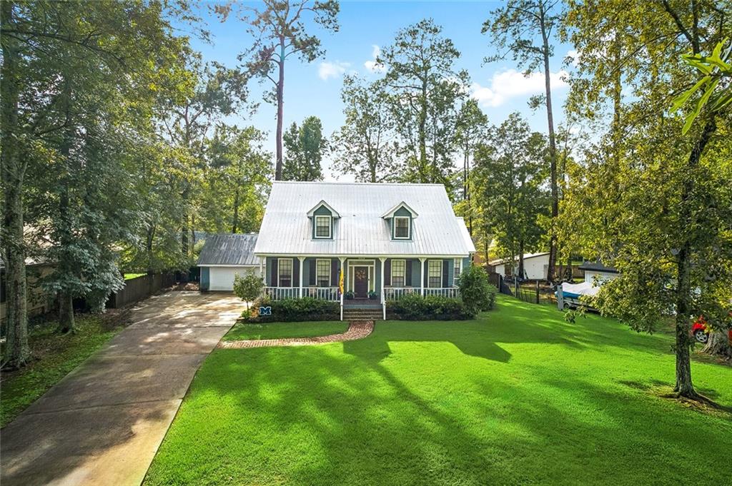 308 Evergreen Drive — photo