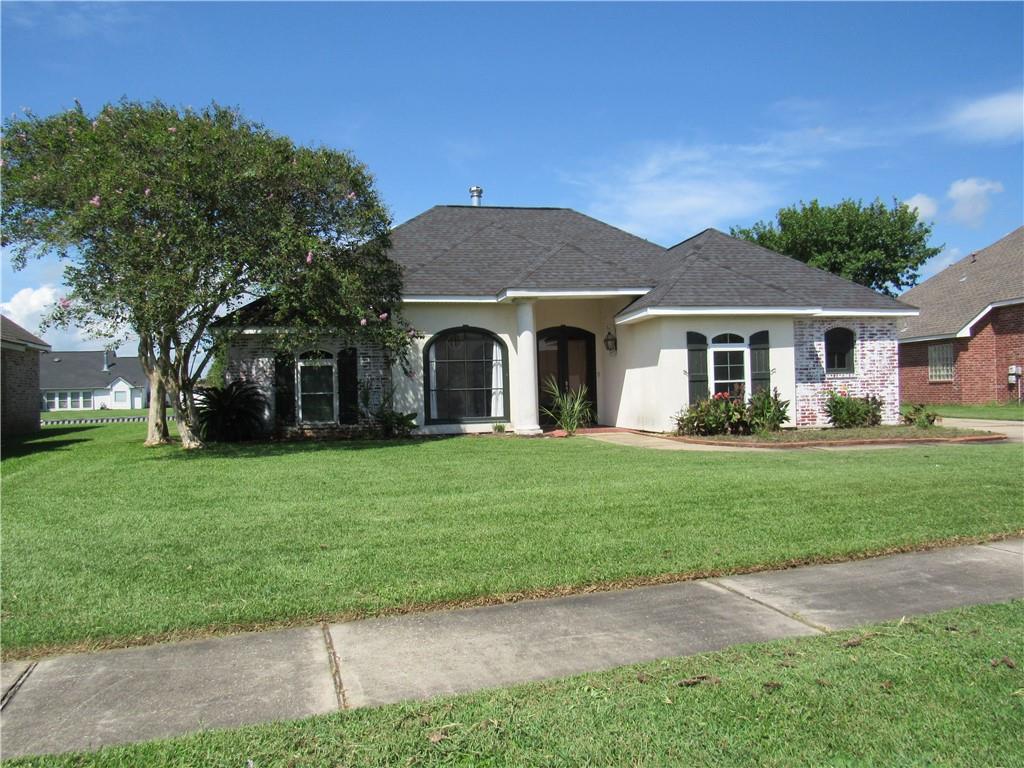 120 Oak Moss Drive — photo