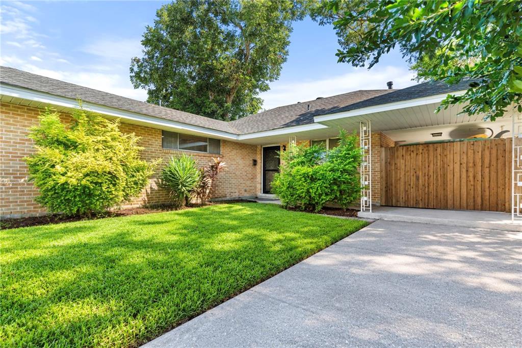 529 Oaklawn Drive — photo
