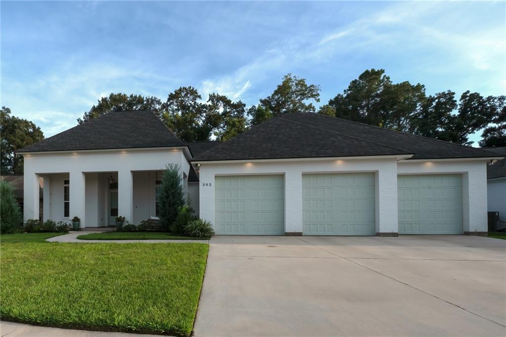 202 Long Oak Lane — photo