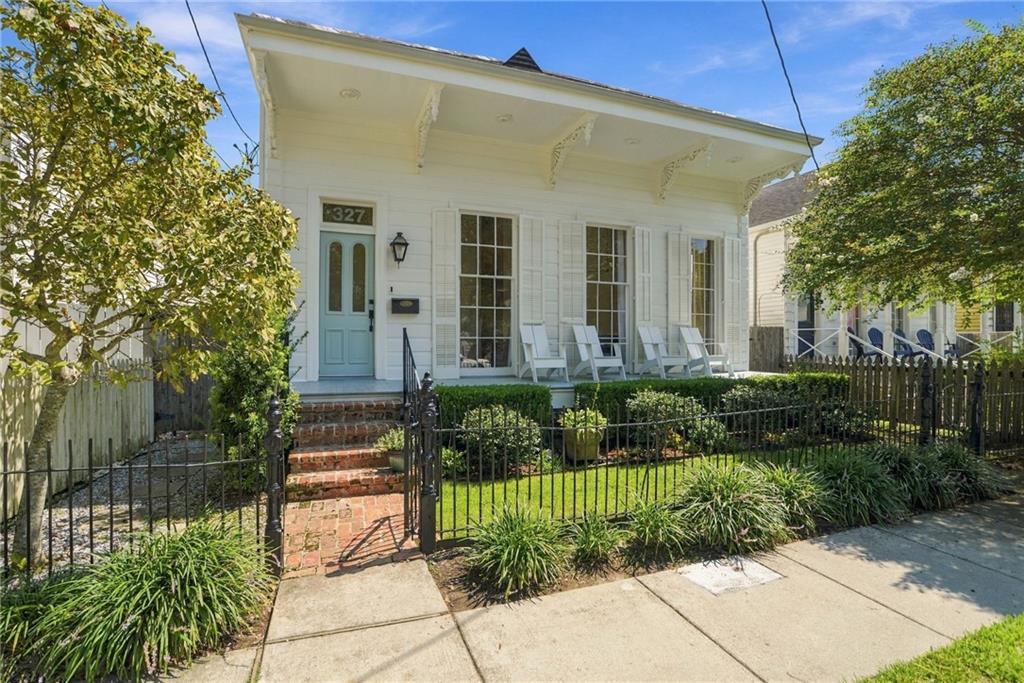 327 Cherokee Street — photo