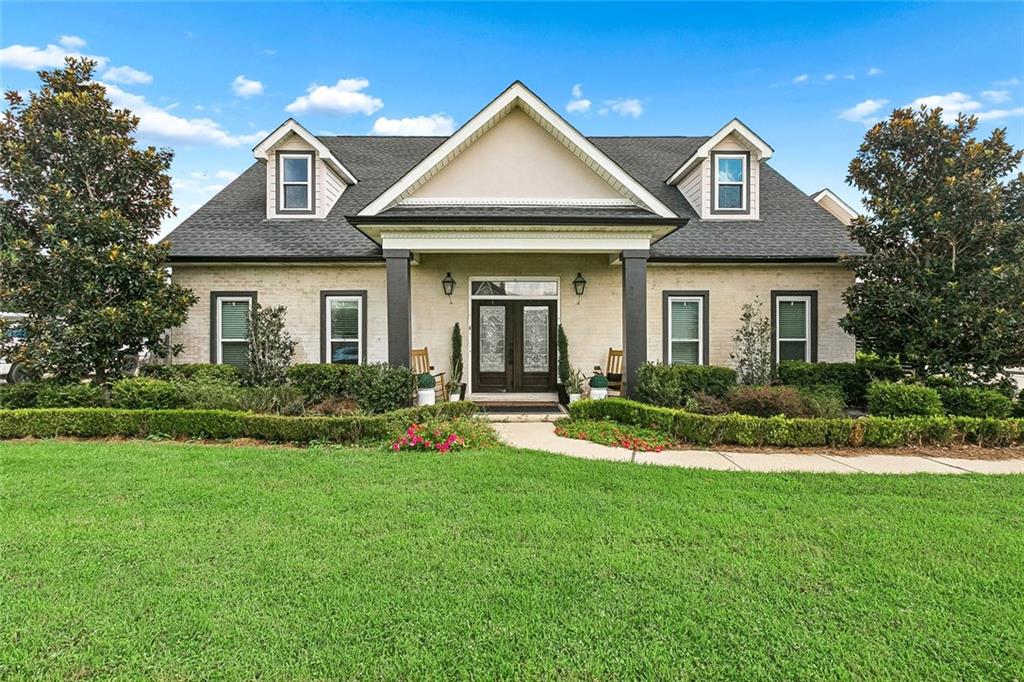 270 Riverbend Drive — photo
