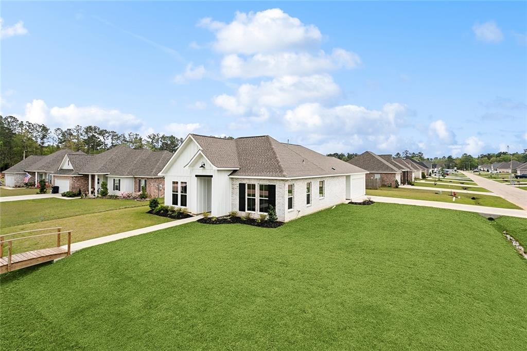72701 ROBINDALE Drive, Covington, LA 70435 — photo 2