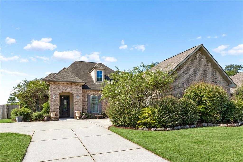 1621 Orchard Drive — photo