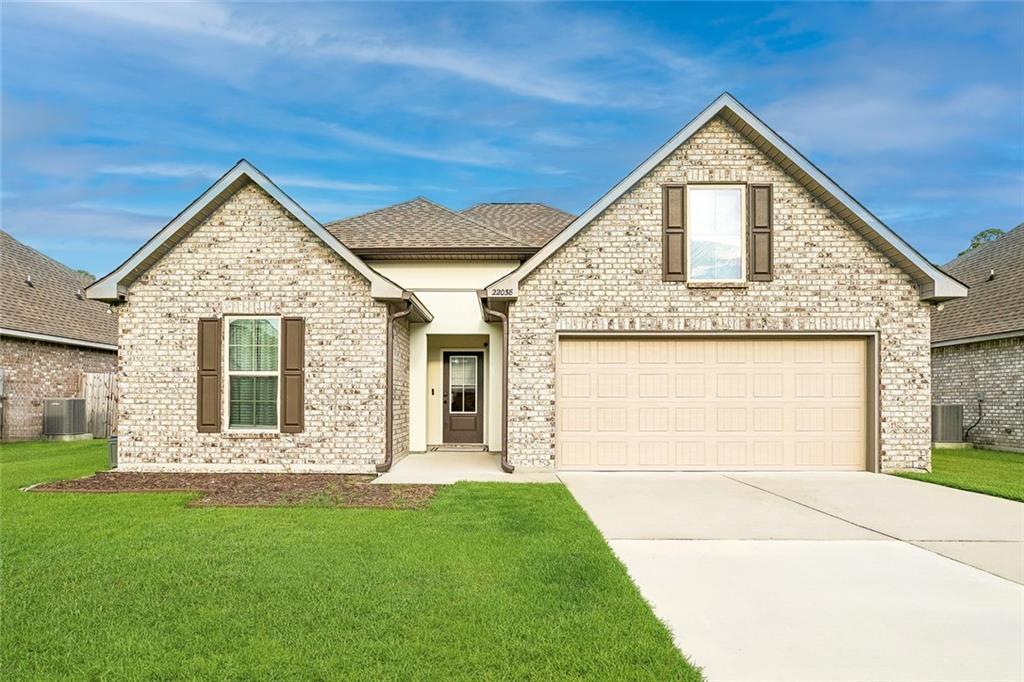 22038 Giselle Drive — photo