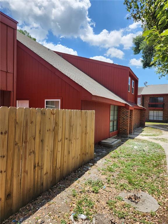 1508 Chimney Wood Lane — photo
