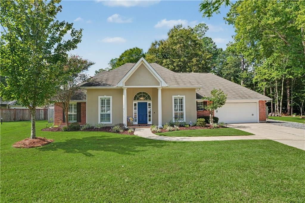 1025 Trail Court — photo