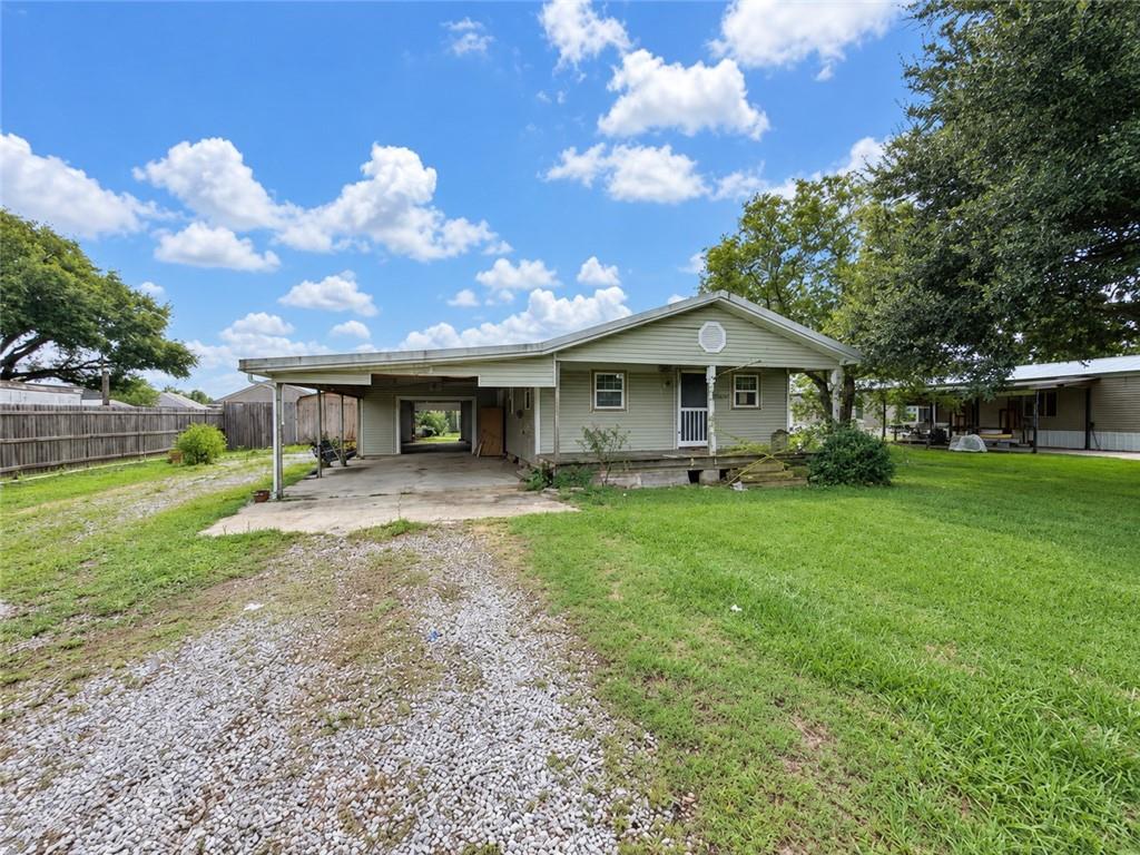 2527 W Camellia Drive — photo