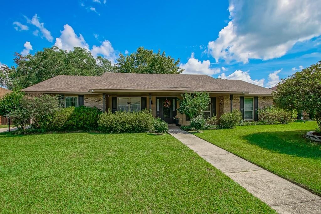 131 Kingston Drive — photo