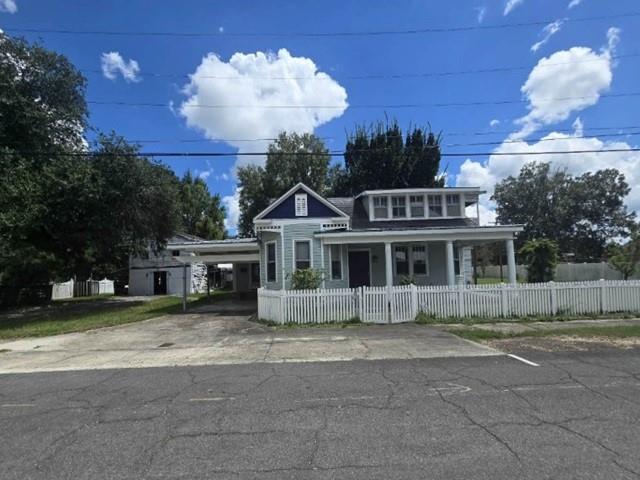 604 Lewis Street — photo