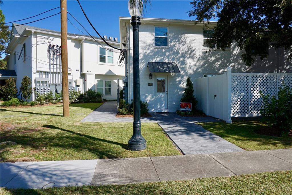 501 Lake Avenue 12 — photo