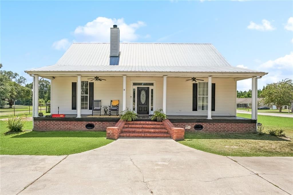1512 Sunset Drive — photo