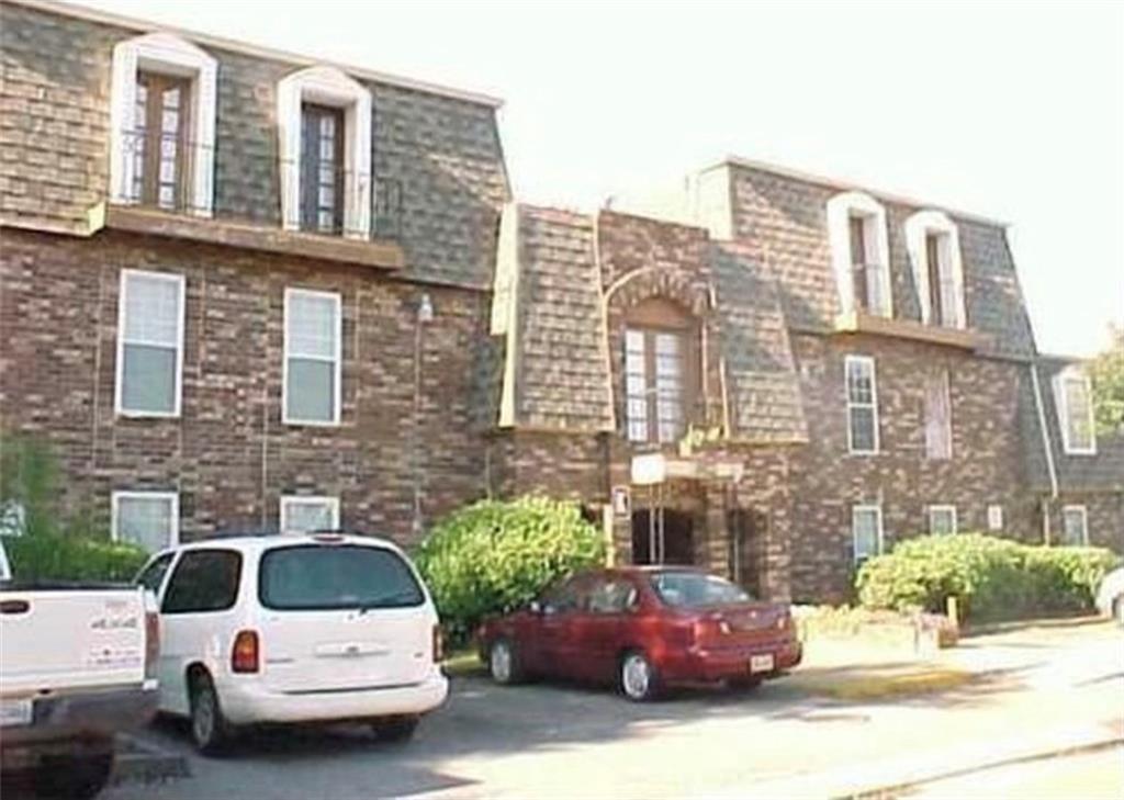 6300 Riverside Drive 274 — photo
