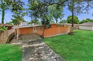4743 Gawain Drive — photo
