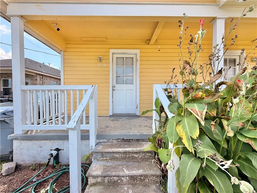 5129 Oak Drive — photo