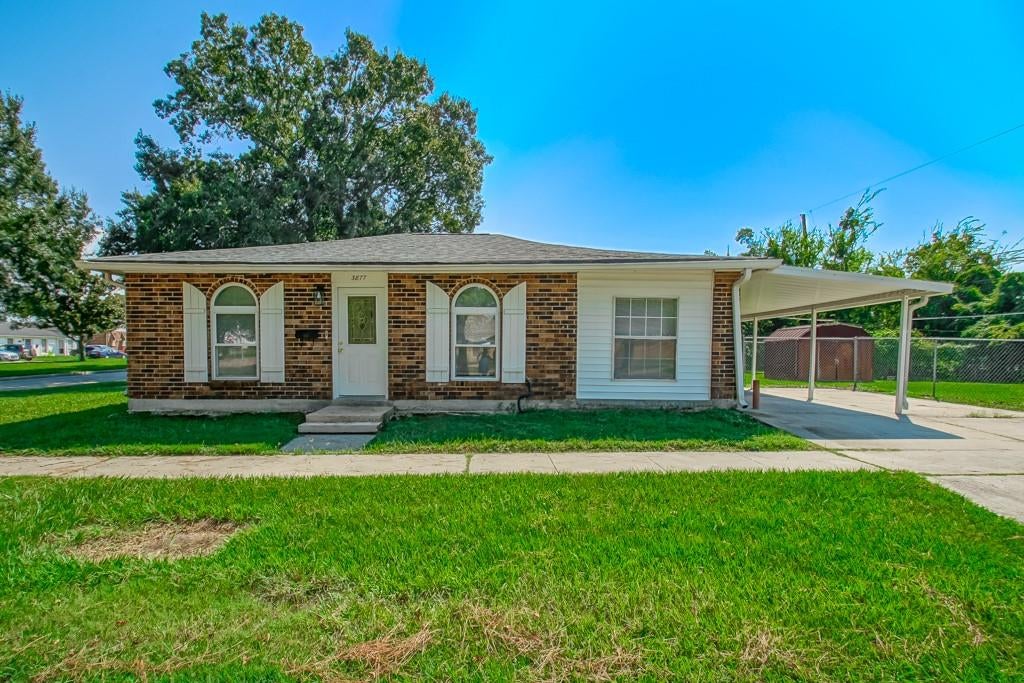 3877 E Loyola Drive — photo