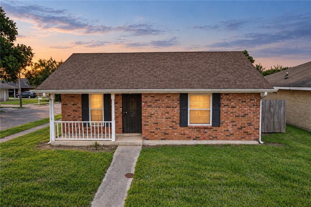 6001 Erin Drive — photo