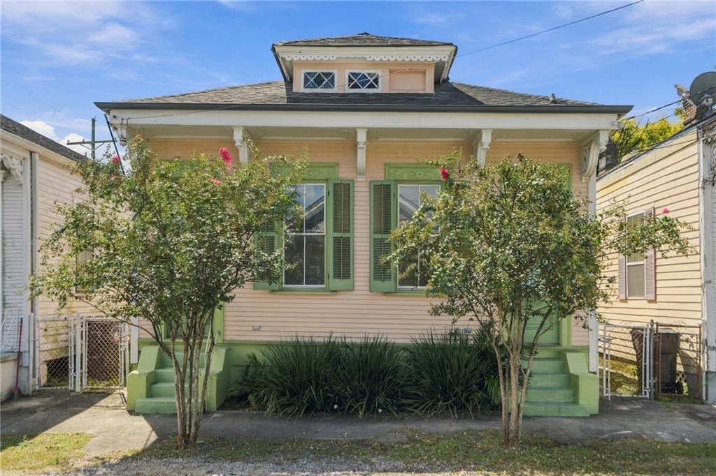 2904 Saint Ann Street — photo