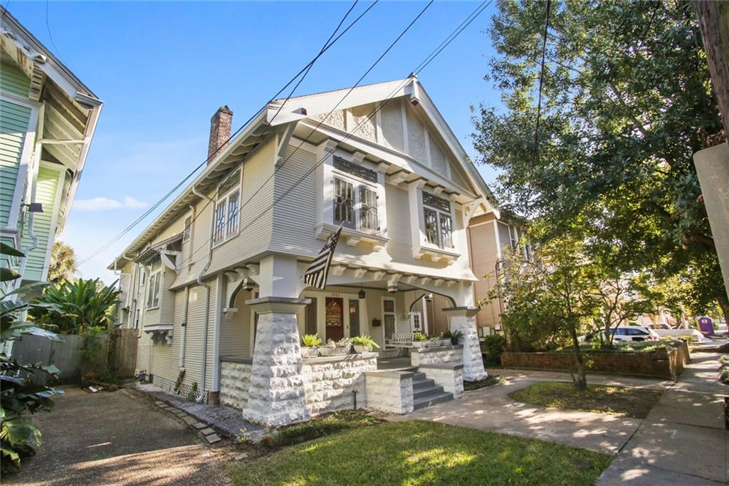 1327 Pine Street — photo