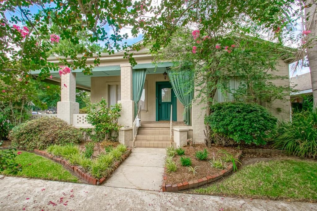 200 Metairie Lawn Drive — photo