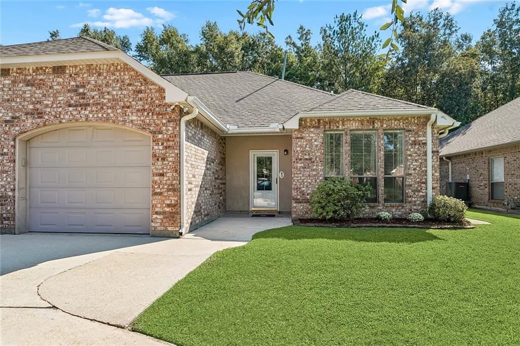 42054 Gardens Boulevard a — photo