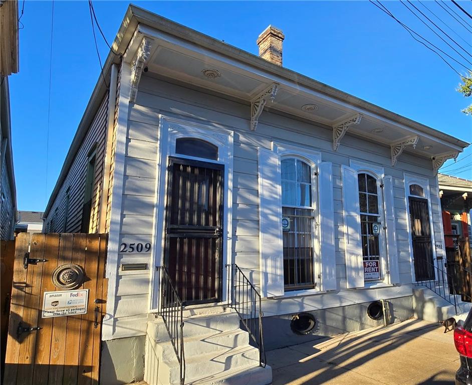 2509 Dauphine Street — photo