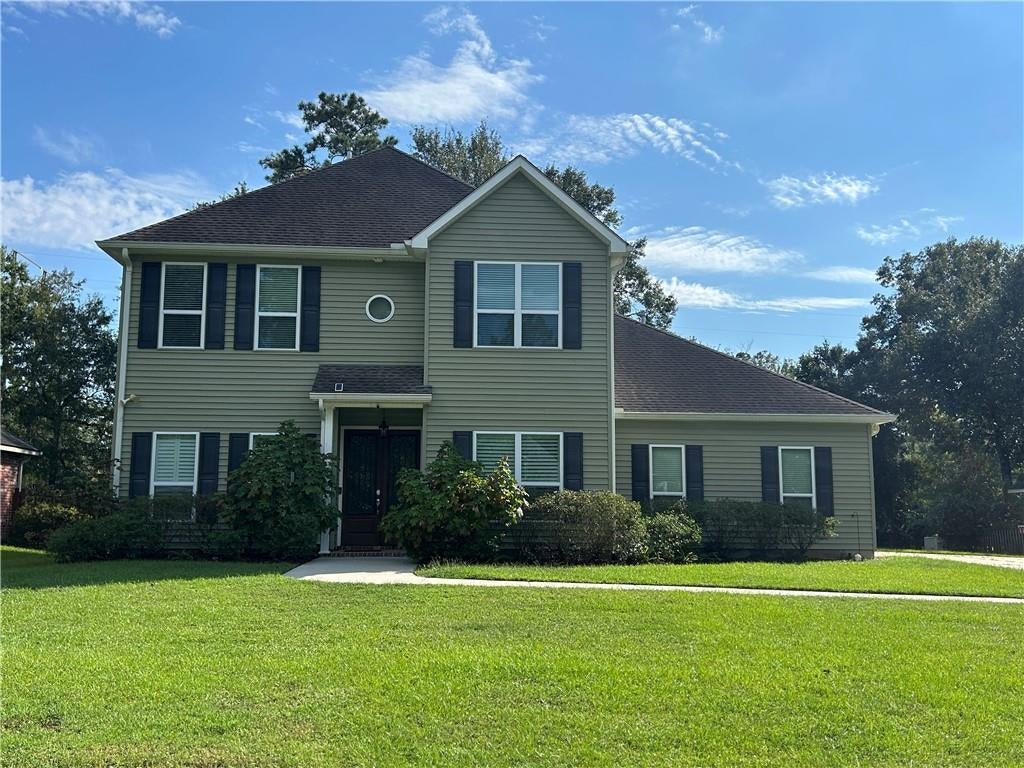715 Winterberry Drive — photo