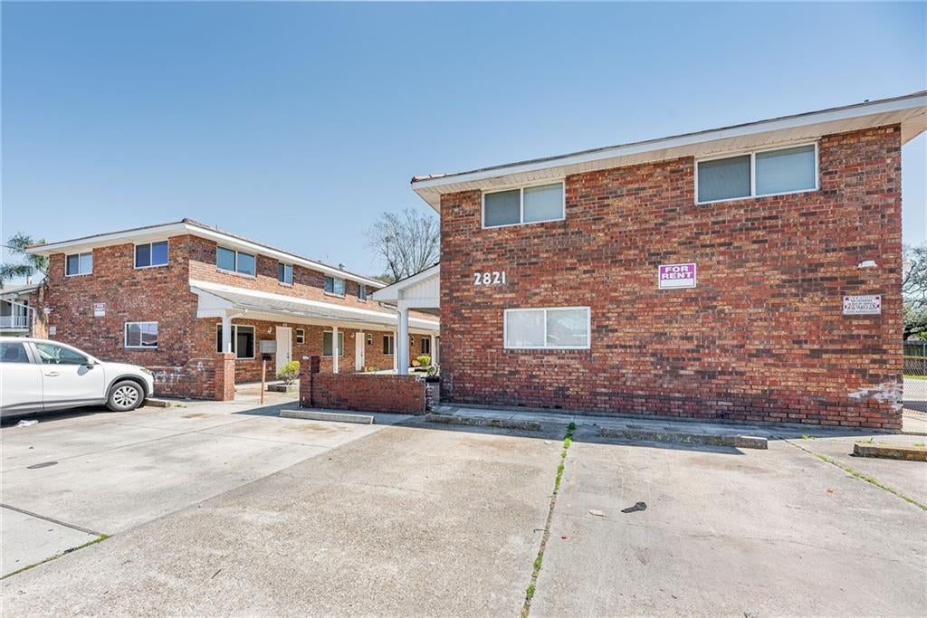 2821 Pakenham Drive 205 — photo