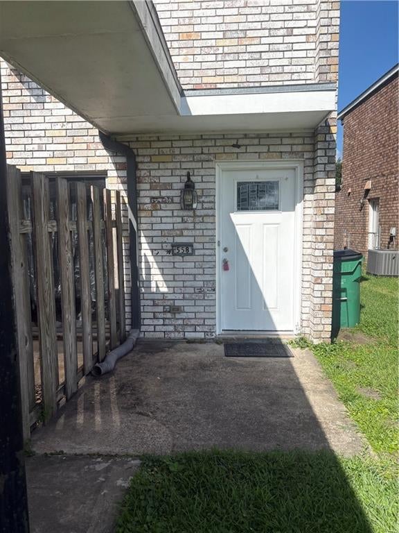 558 Folse Street — photo