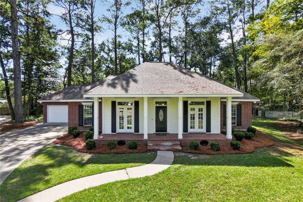 228 S Estate Dr. Drive — photo