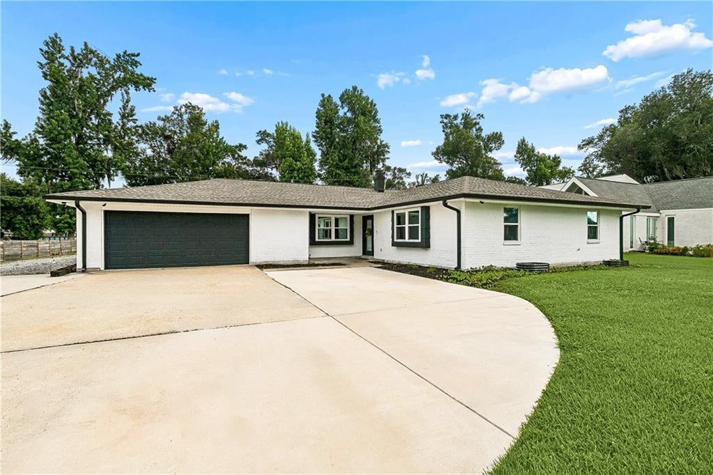 24 W LEVERT Drive, Luling, LA 70070 — photo 2
