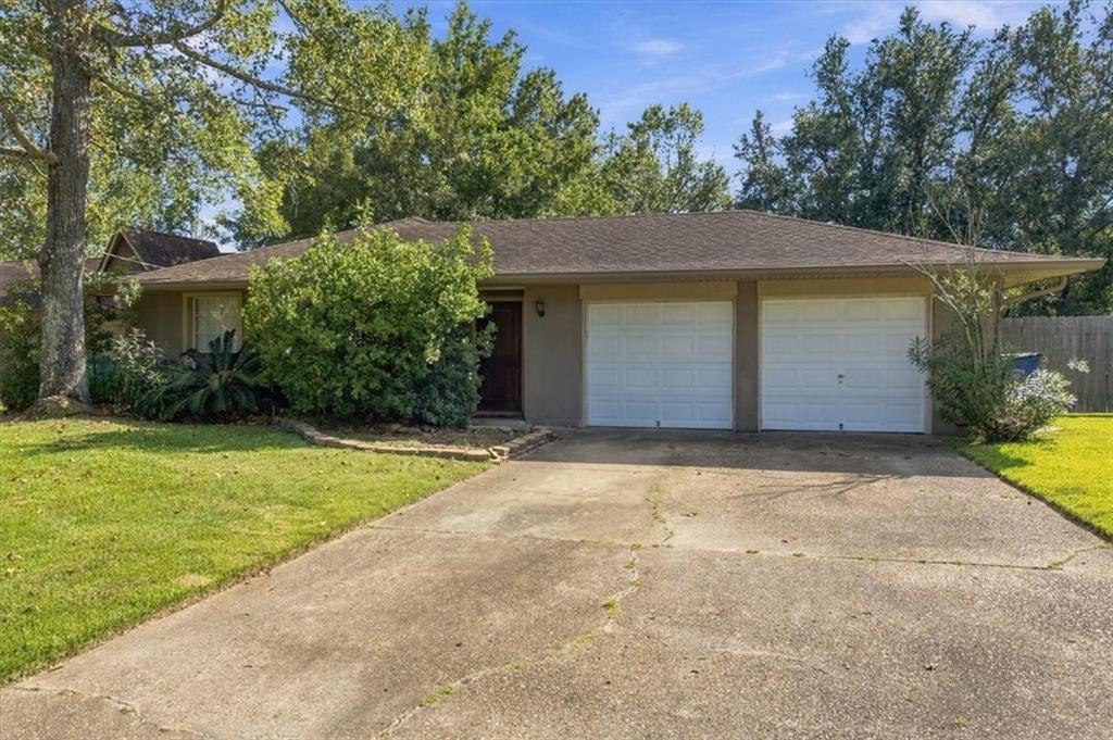 605 Markham Drive — photo