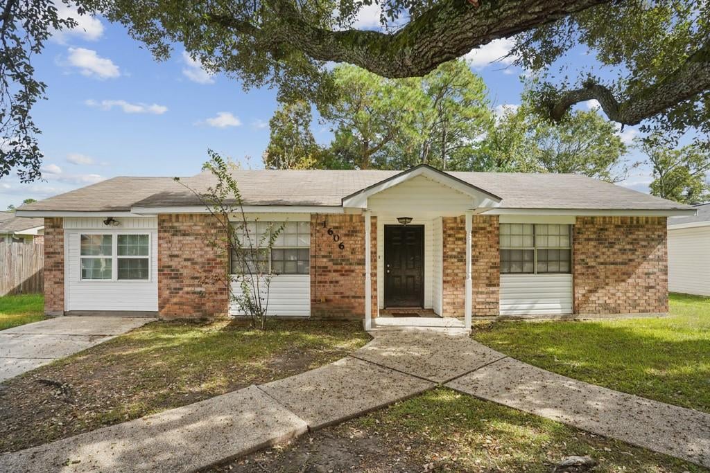 1606 Admiral Nelson Drive — photo