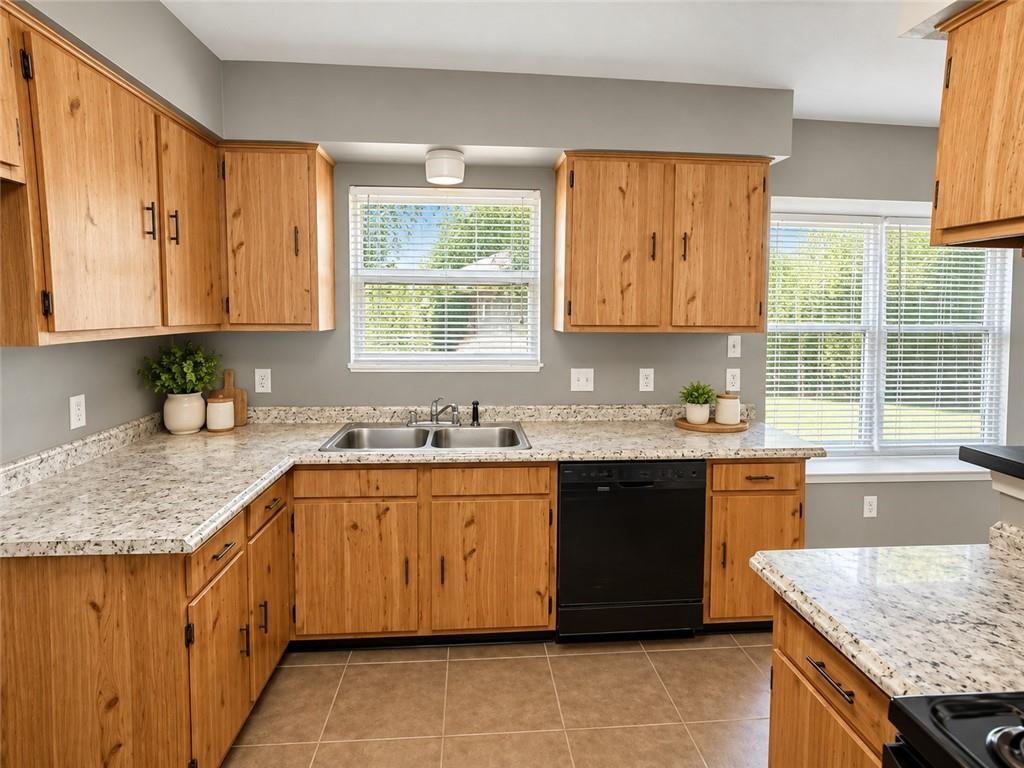 660 FOREST Loop, Mandeville, LA 70471 — photo 3