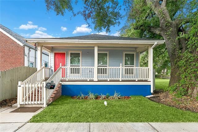9012 Hickory Street — photo