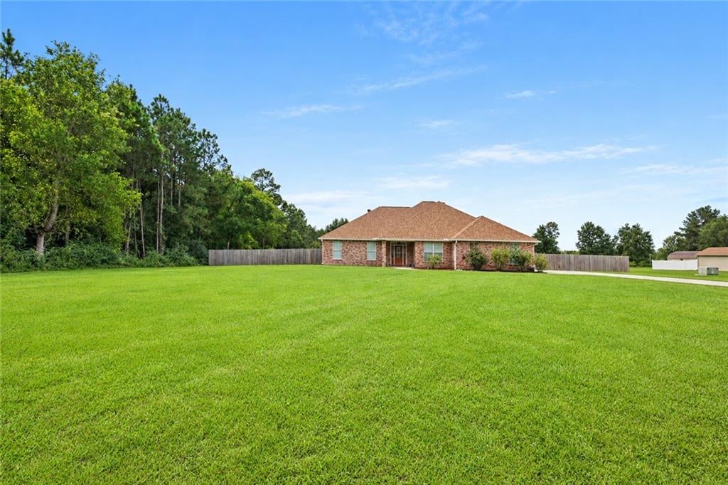 12231 E POINTE Drive, Picayune, MS 39466 — photo 2