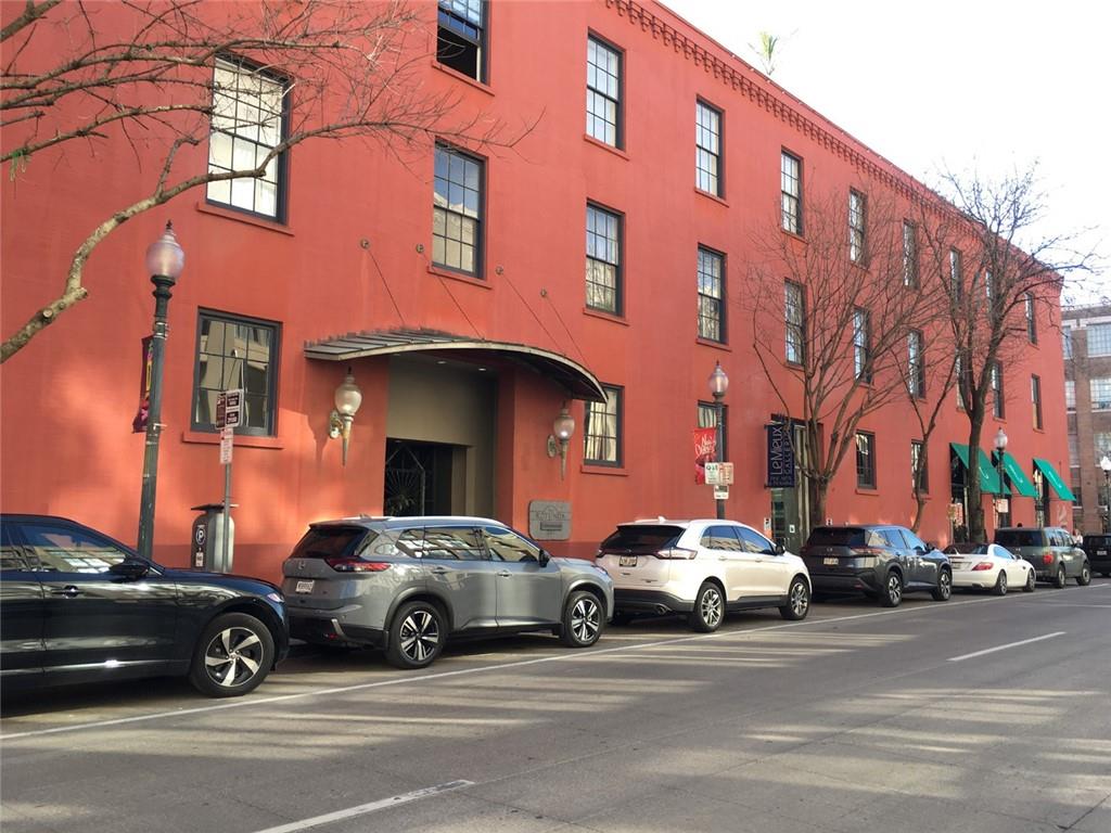 330 Julia Street 223 — photo