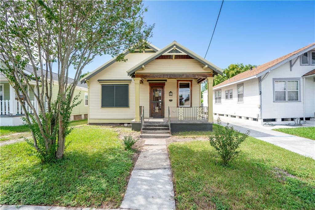 5228 Music Street — photo