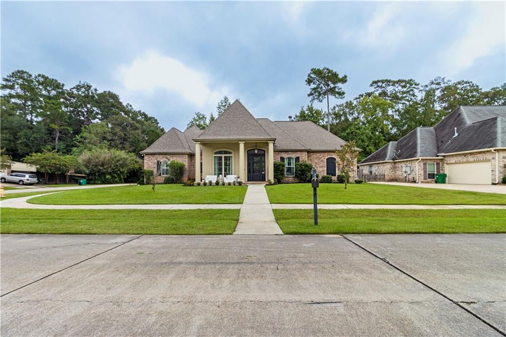 1312 Avenue Des Marquis Drive — photo