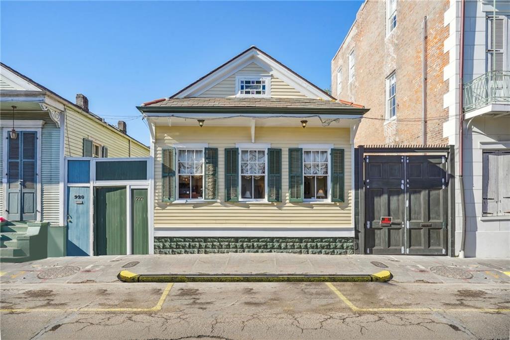 922 St Ann Street — photo