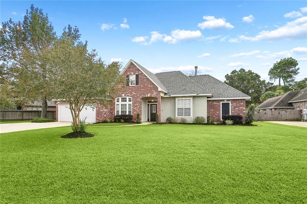 1584 Elderberry Loop — photo