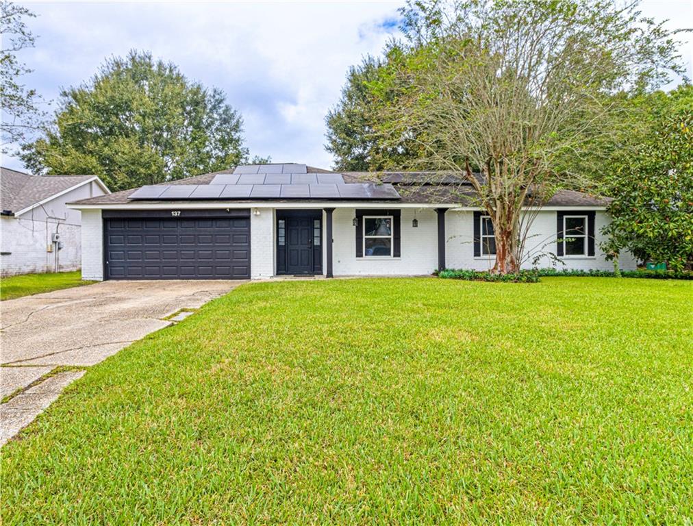 137 Goldenwood Drive — photo