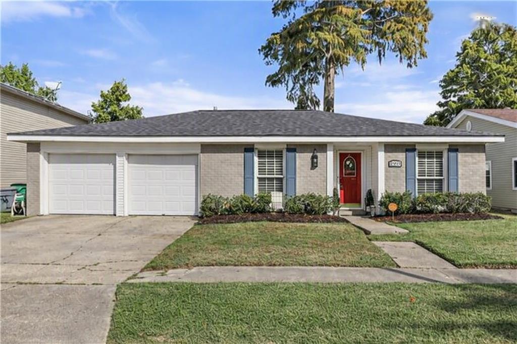 2329 Litchwood Lane — photo