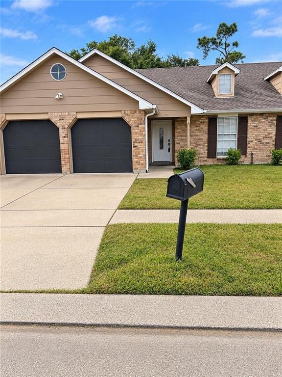 2031 Golfview Drive — photo