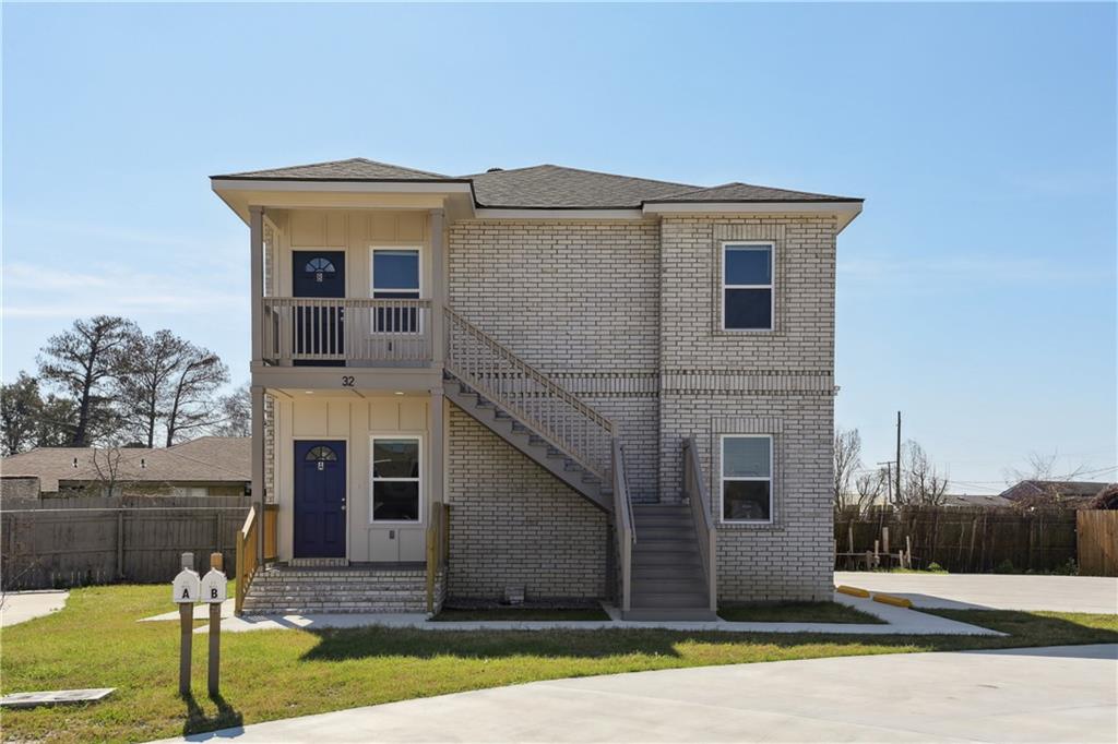 32 Ashton Cox Drive a — photo