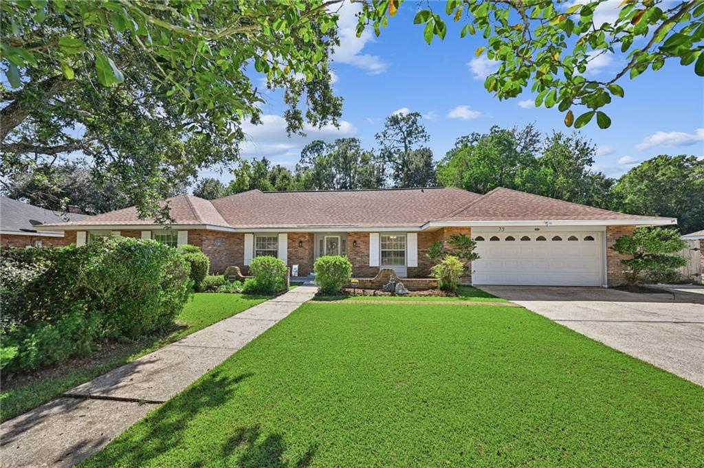 75 E Pinewood Drive — photo