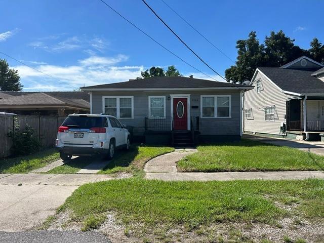 2060 Brutus Street — photo