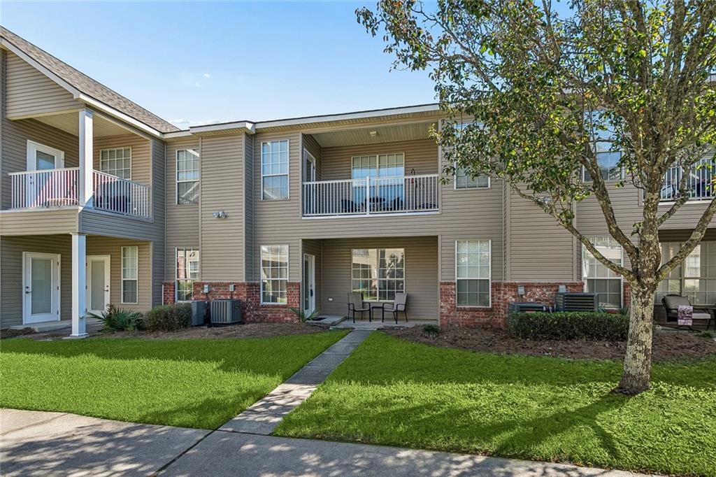 507 Spartan Drive 4102 — photo