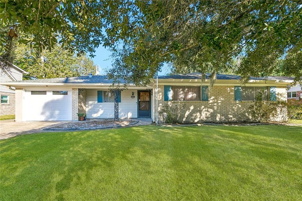 1418 Ridgecrest Drive — photo