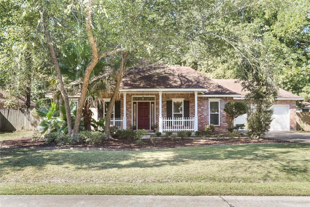 623 Plantation Boulevard — photo